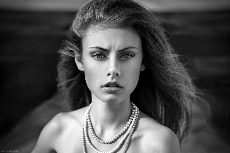 high society, front view, luxury, women photography, portrait, 1080P, glamour, brown hair, body part, young adult, necklace, beauty, one person, pearl jewelry