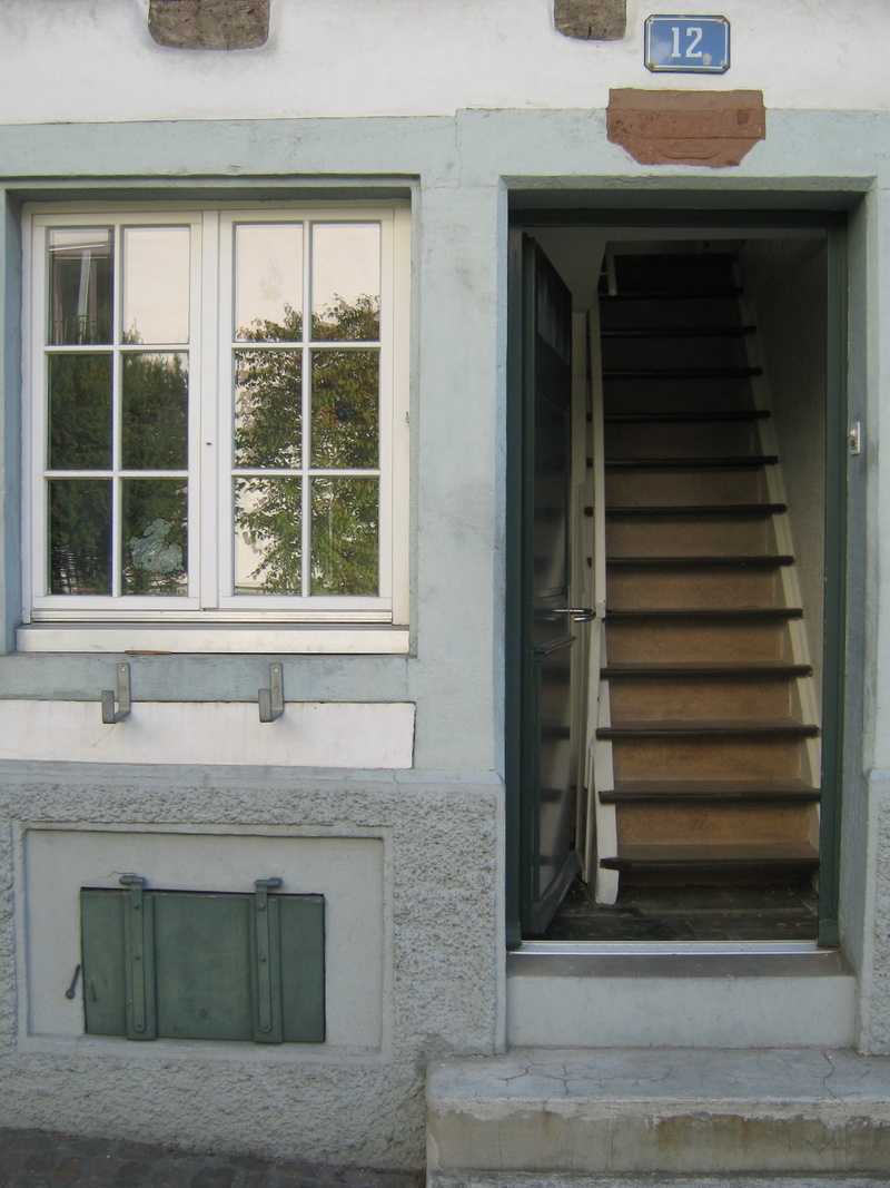wood - material, staircase, building, window, low angle view, day, home, gradually, no people, 2K, communication, wall, built structure, flap, house number