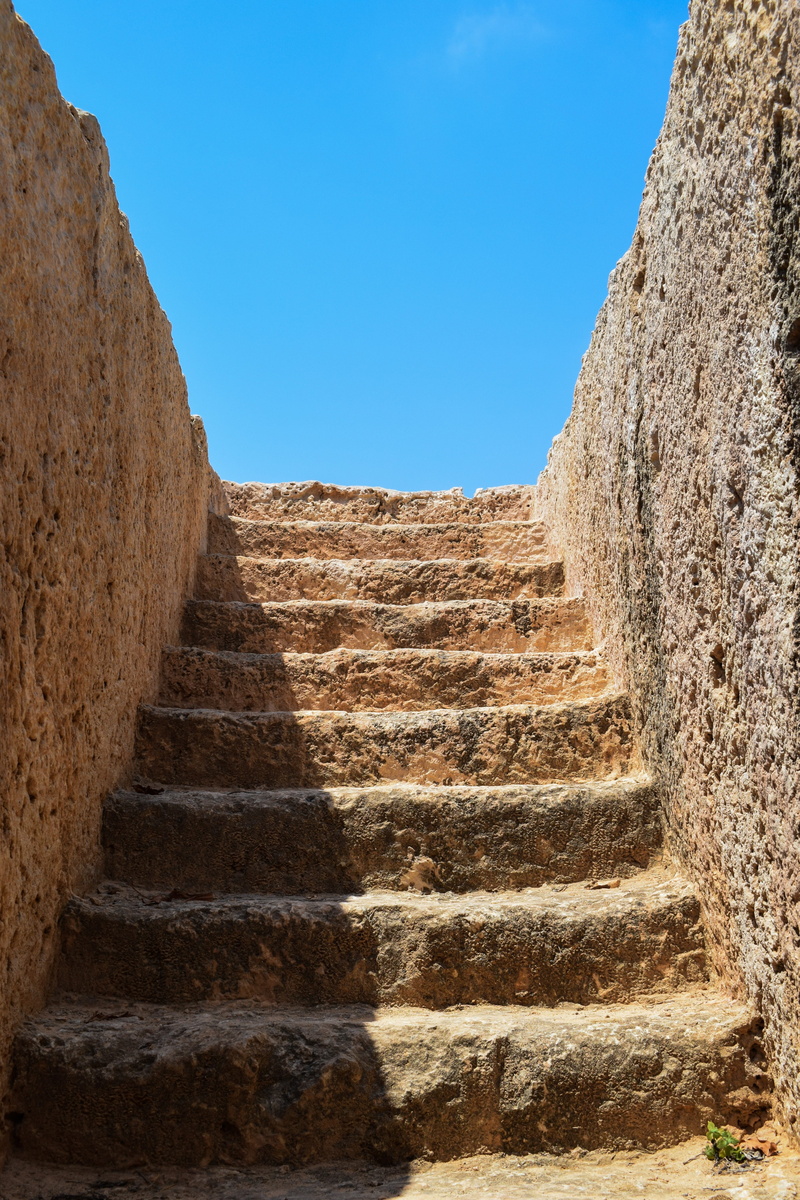 historic, history, roman, steps and staircases, the way forward, vaulted tomb, archaeology, sunlight, tomb, architecture, 5K, ancient, staircase, the past
