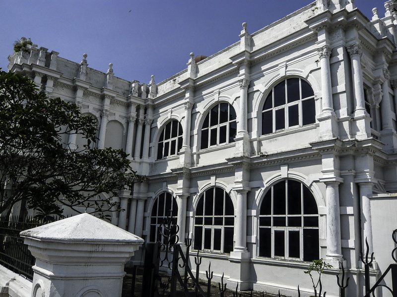 architectural column, museum, window, low angle view, nature, george town, built Structure, sky, george, George Town, clear sky, facade, building Exterior