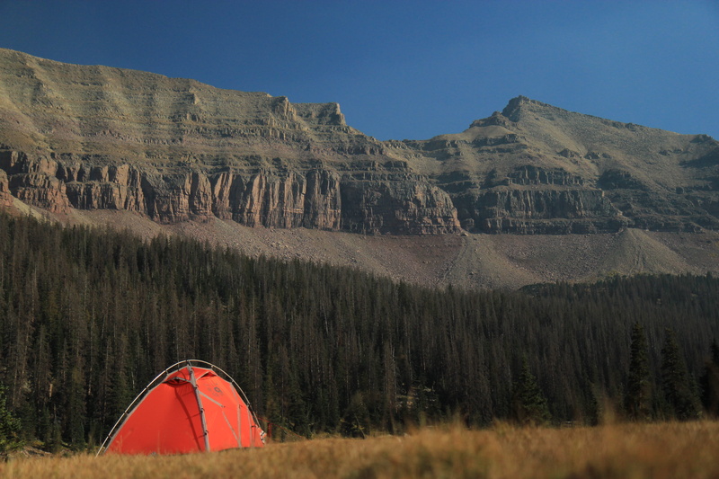 tent, sky, beauty in nature, mountain ridge, adventure, outdoors, 5K, sport, camping, pine tree, non-urban scene, tranquility, nature, land, tree, scenics - nature