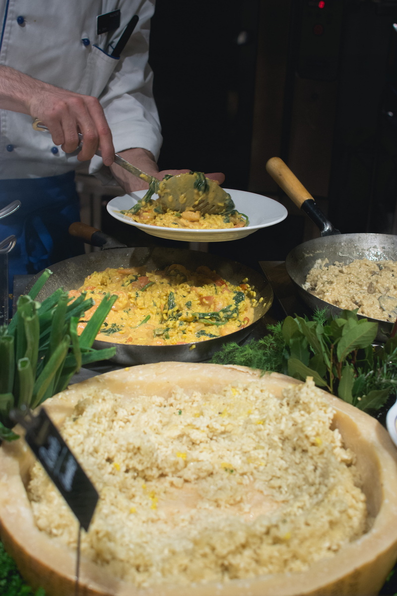 meal, indoors, food And Drink, Cook, holding, preparation, midsection, kitchen utensil, scoops, restaurant, human body part, risotto, wellbeing, human hand