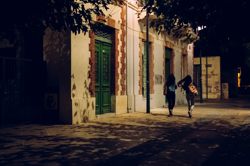 city, cyprus, day, full length, people, building, xe3, travel, two, rear view, girls, women, summer, lifestyles, sea, two people, xf27mm, building exterior