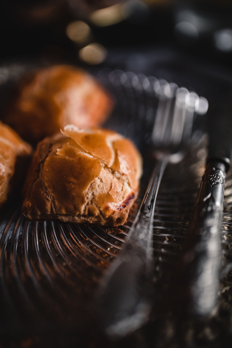 table, dessert, eating utensil, indulgence, snack, kitchen utensil, sweet, 5K, close-up, cheese, unhealthy eating, freshness, pastry, ready-to-eat, indoors