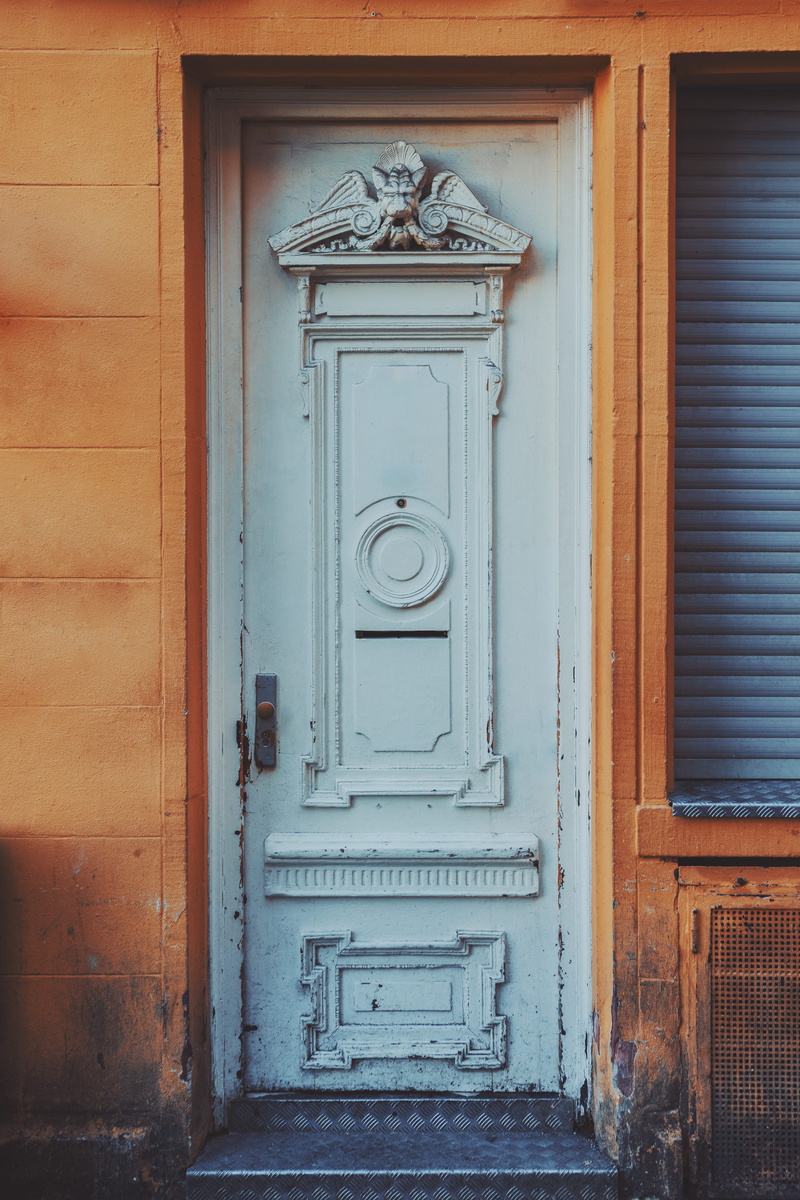 residential district, safety, weathered, 5K, vintage, window, architecture, security, facade, outdoors, no people, building exterior, protection, walkway