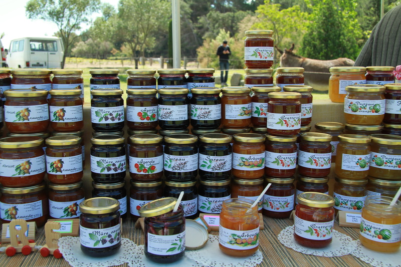 jar, in a row, for sale, Products, day, outdoors, occitan market, order, abundance, collection, choice, large group of objects, side by side, Southern