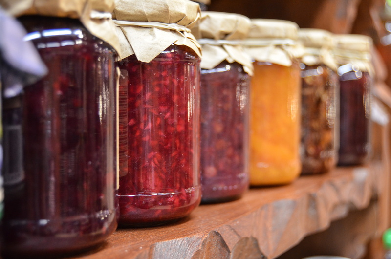 natural food, shelf, mason jar, container, airtight, variation, 4K, jam, focus, close-up, focus on foreground, alcohol, order, drink, no people, jars