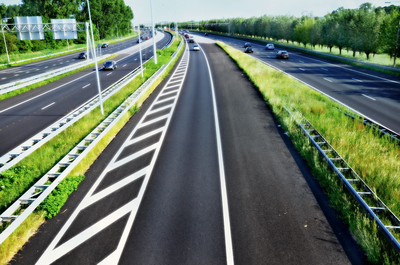 marking, holland, symbol, the way forward, multiple lane highway, lane, mode of transportation, car, motorway, asphalt, diminishing perspective, crash barrier