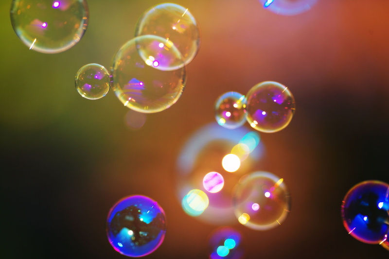 lens flare, color, red, liquid, multi Colored, shiny, geometric shape, fragility, circle, bright, backgrounds, colors, flying, abstract, 4K, fun, abstraction