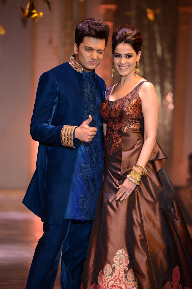 2K, photoshoot, deshmukh, riteish, d, souza, genelia