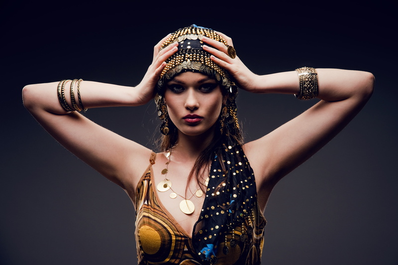 v, dress, Arab woman, next, black, woman, sleeveless, 4K, 4K, surface, brown, Costume, neck