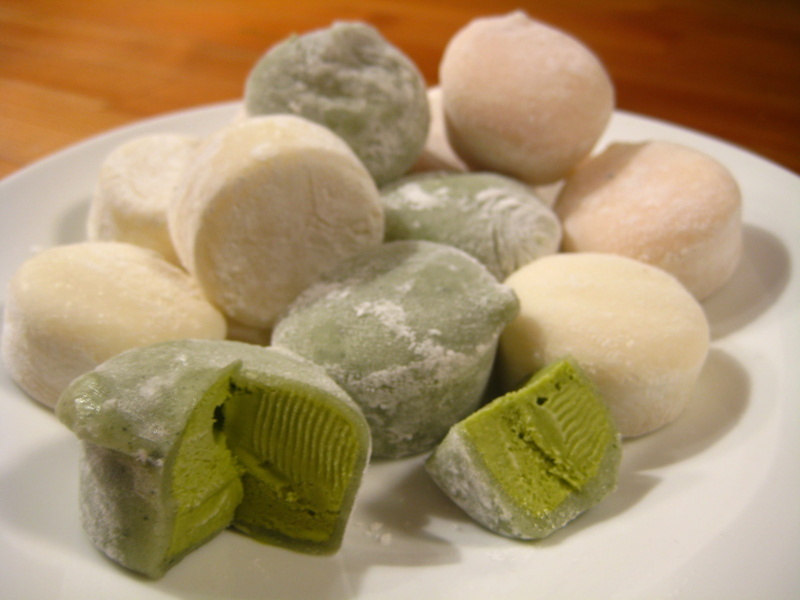 snack, close-up, heap, clean, sweet food, food and drink, filled, stack, no people, group of objects, green tea, candy, white color, indoors, mochi ice cream