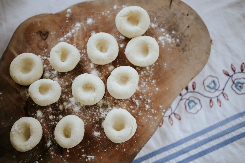 indoors, potato dumplings, skie, sweet food, sweet, directly above, preparation, food And Drink, healthy eating, dough, baked, food, white noodles, table