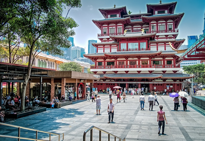 belief, shopping, men, real people, architecture, temple, women, singapore, group of people, travel destinations, large group of people, asian, place of worship