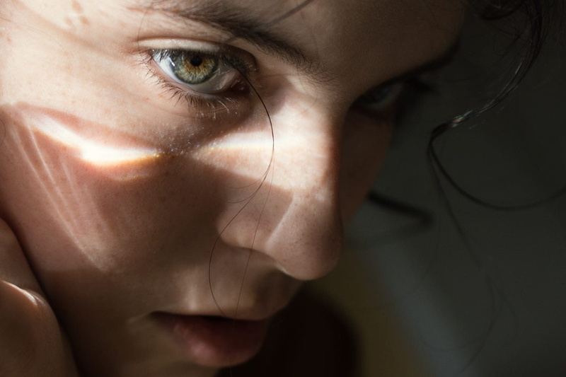 720P, sun rays, face, green eyes, Jesse Herzog, closeup, portrait, women, Raluca Vlad