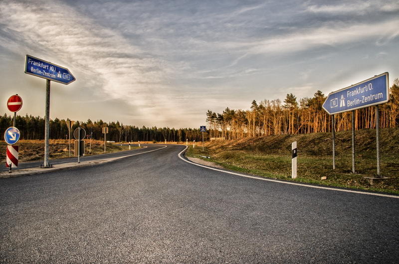 the way forward, sign, direction, road network, traffic arrow sign, driving a car, pkw, information, 4K, nature, guidance, highway, road, symbol, communication