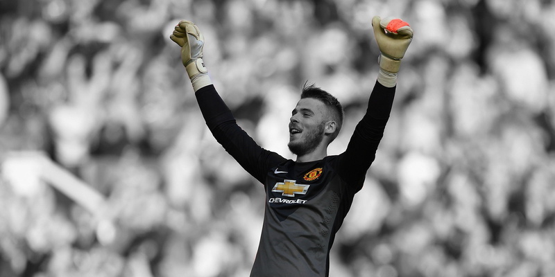 real people, Manchester United, front view, leisure activity, day, human arm, human body part, outdoors, arms raised, focus on foreground, David de Gea