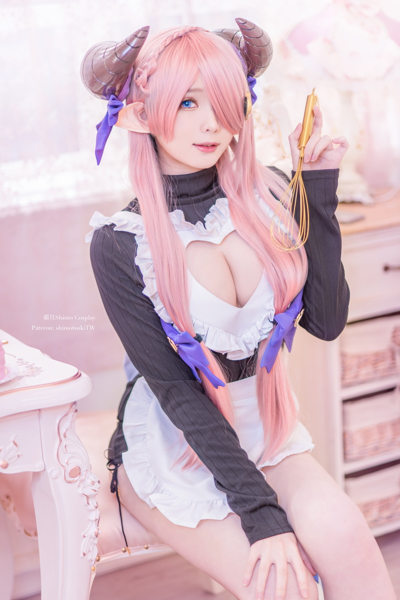 Narumeia (Granblue Fantasy), model, sitting, maid, Granblue Fantasy, Narmaya (Granblue Fantasy), cosplay, hair over one eye, Asian, portrait display, smiling