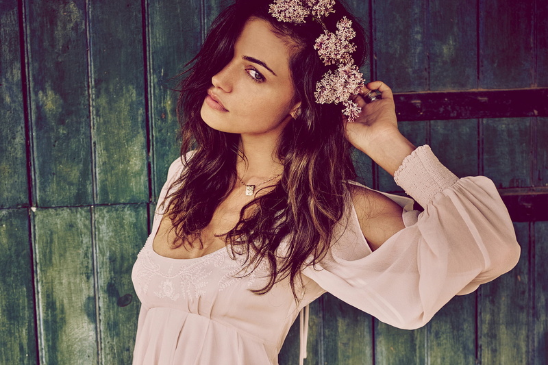 women, long hair, 1080P, Australian, model, brunette, hair over one eye, Phoebe Tonkin