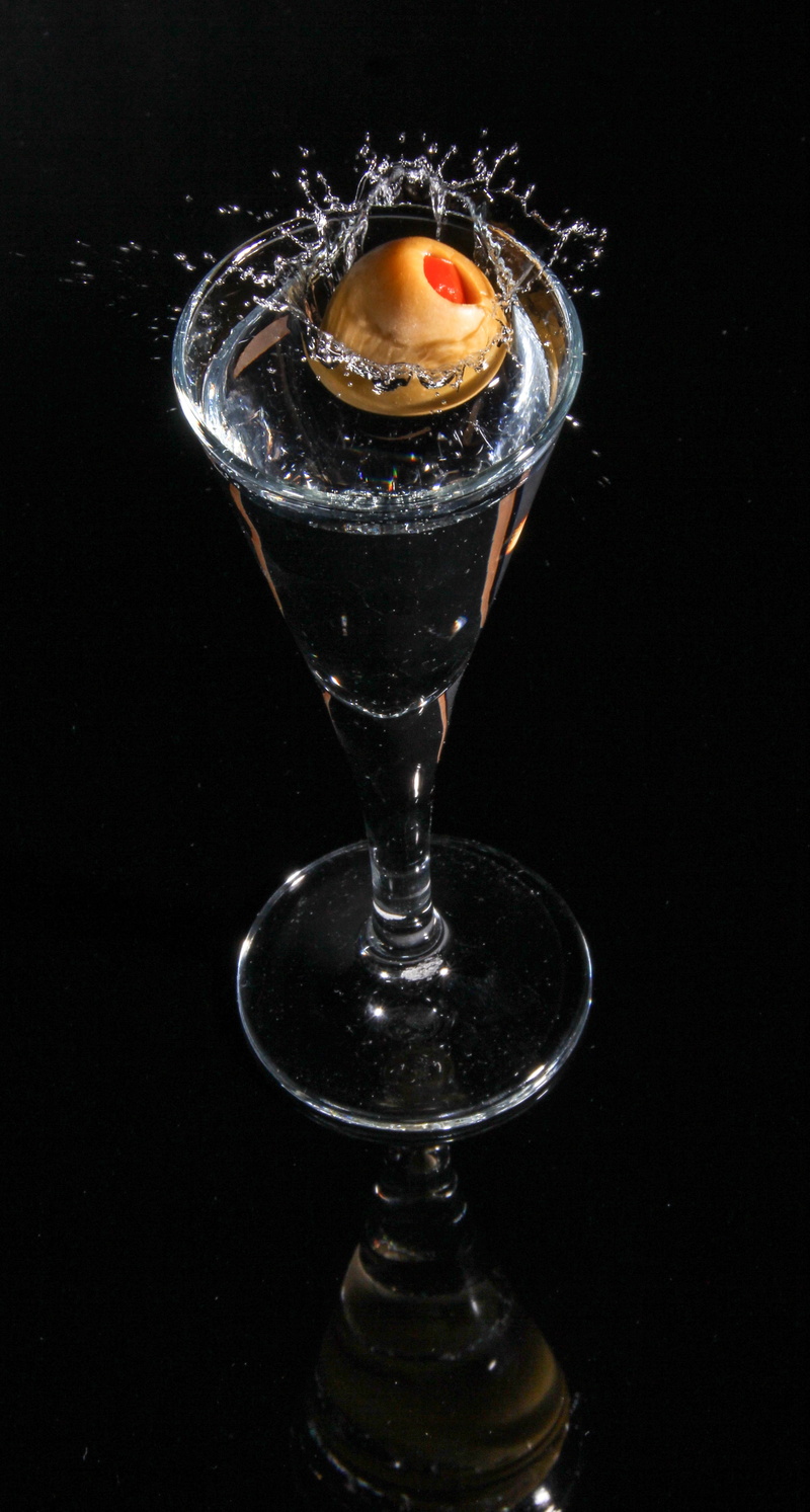 household equipment, water games, drops, indoors, close-up, fruit, water, cut out, refreshment, table, studio shot, egg, drink, glass - material, food and drink