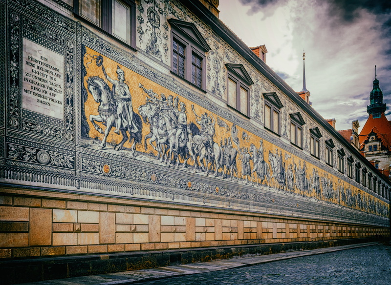 suspect, artwork, no people, saxony, facade, building exterior, outdoors, building, ornate, built structure, cloud - sky, water, princes, city, tiles, historically