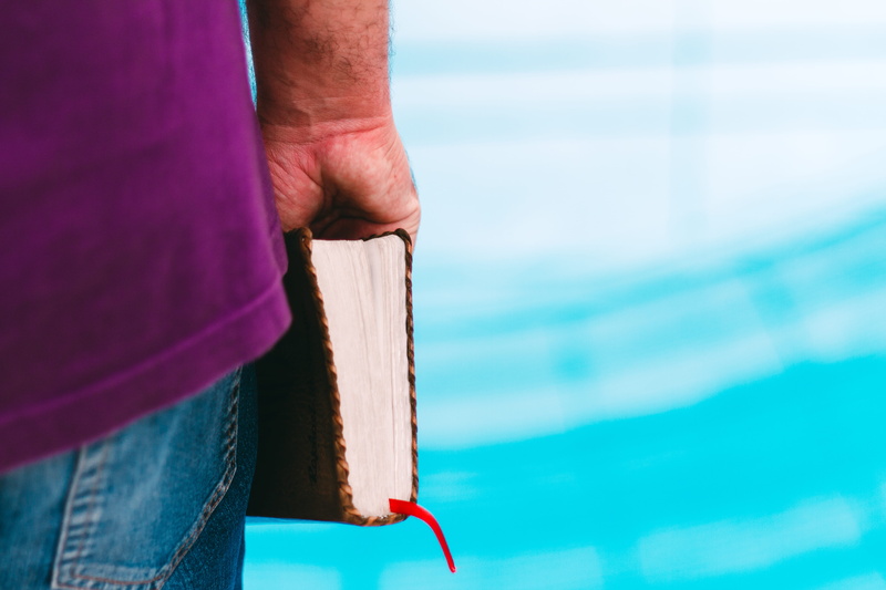 blue, beach, sheperd, baptism, bento gonçalves, nature, at the edge of, human hand, copy space, day, body part, people, hand, close-up, outdoors, swimming pool