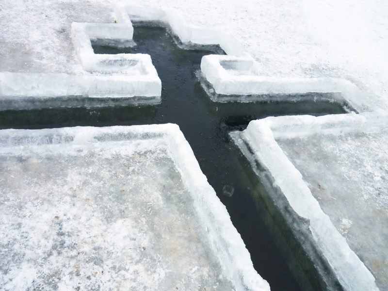 no people, high angle view, ice hole, 2K, ice, day, baptism, sport, outdoors, white color, winter, backgrounds, cold temperature, close-up, water, snow