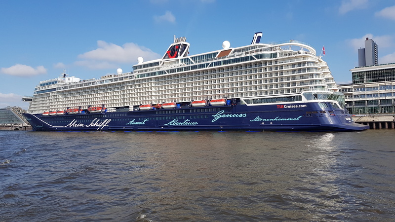 built structure, modern, shipping company, cruises, craft, boat, passenger craft, ships, sky, nautical vessel, mode of transportation, hafengeburtstag