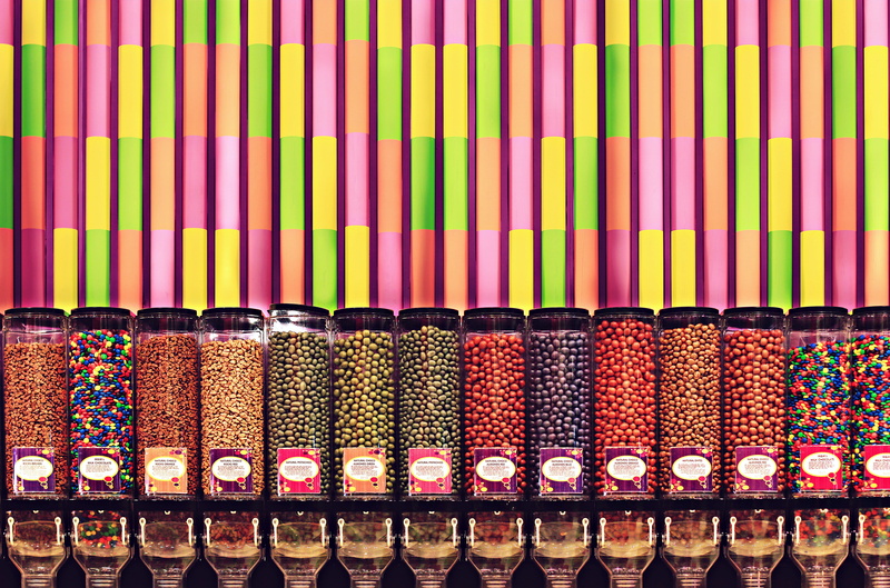 assorted, still life, indoors, collection, 5K, retail, side by side, for sale, in a row, abundance, large group of objects, multi colored, sale, machines