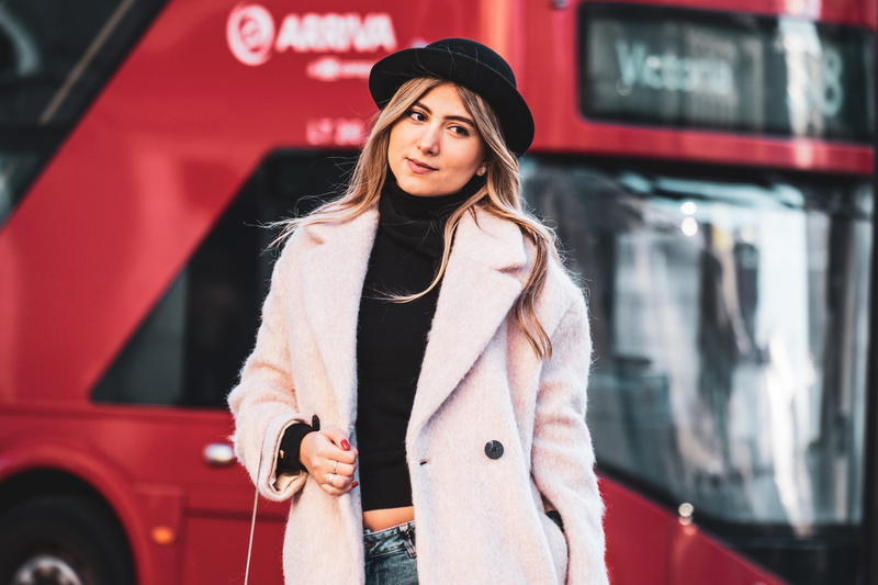 front view, beauty, handbag, front, fashion, automobile, women, footwear, one person, waist up, clothing, decker, person, hairstyle, apparel, pants, female