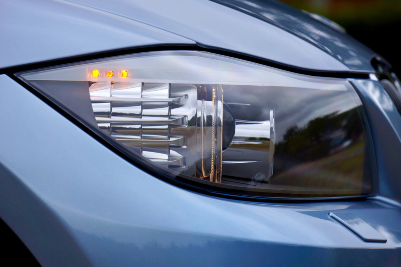 mode of transportation, style, motion, day, taxi, automotive, reflection, close-up, speed, shiny, Auto, glass - material, leaving, motor vehicle, window