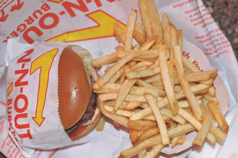 ready-to-eat, freshness, mmm, hamburger, french fries, california, america, no people, food, usa, 2K, still life, snack, mustard, bun, fast food french fries