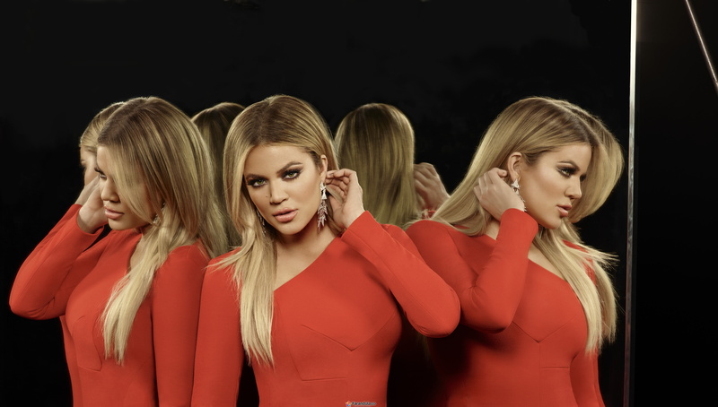 studio shot, group of people, keeping up with the kardashians, women, emotion, portrait, people, adult, young adult, hairstyle, indoors, togetherness, young women