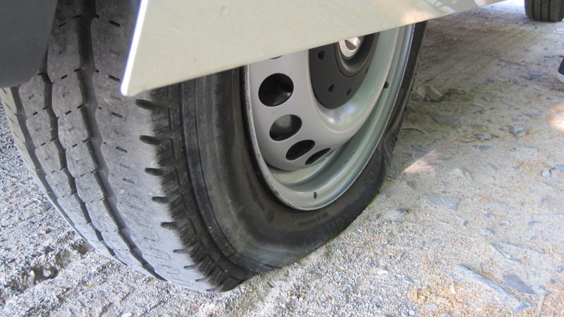 nature, wheel, road, high angle view, mode of transportation, motor vehicle, street, business, Slabs, road trip, land vehicle, tyre damage, outdoors, city