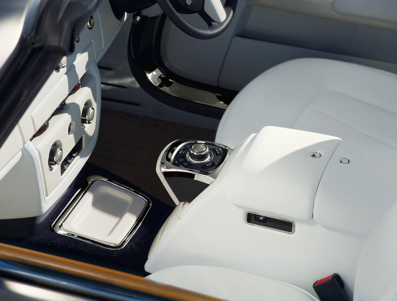 technology, mode of transportation, steering wheel, air vehicle, airplane, speed, drophead, s, 1080P, copy, land vehicle, close-up, waterspeedcollection