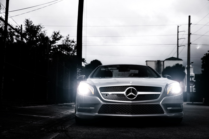 nature, architecture, mercedes, no people, mode of transportation, outdoors, Mercedes-Benz, built structure, building exterior, SL 550, illuminated, SL-class