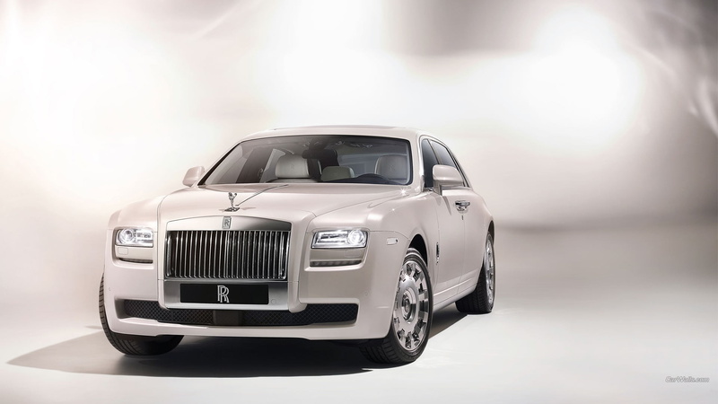 Rolls-Royce Ghost, retro styled, motor vehicle, land vehicle, silver colored, luxury cars, selective focus, 1080P, no people, transportation, mode of transportation