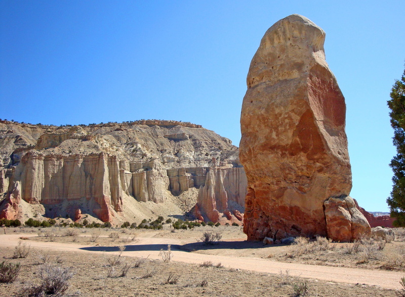2K, clear sky, travel destinations, usa, scenics - nature, outdoors, entrada sandstone, formation, utah, travel, tranquility, sky, ancient civilization