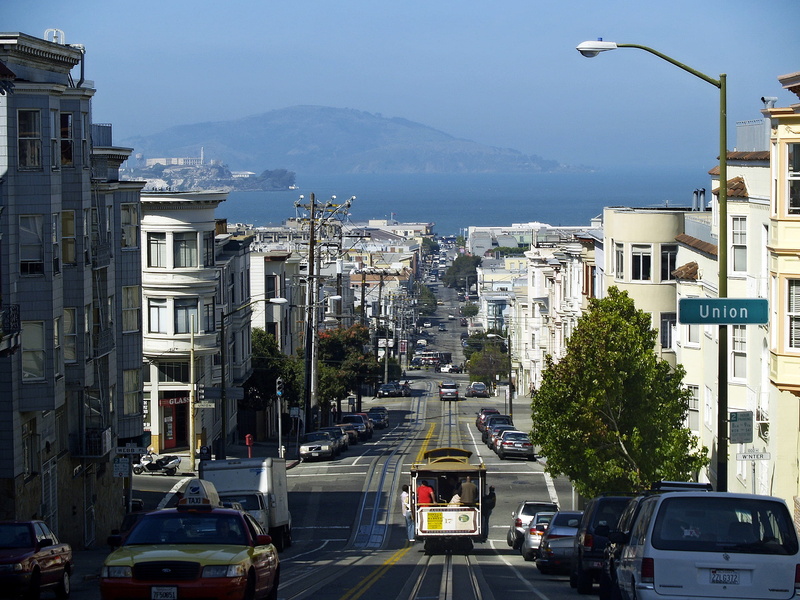 mountain, 2K, blue, cityscape, assorted, no people, motor vehicle, nature, Alcatraz, city, Cable Car, car, transportation, roads, city street, street light