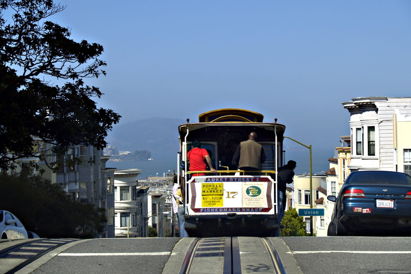 san francisco, no people, land vehicle, clear sky, 2K, San Francisco, Cable Car, day, mode of transportation, plant, nature, rides, road, cable car, outdoors