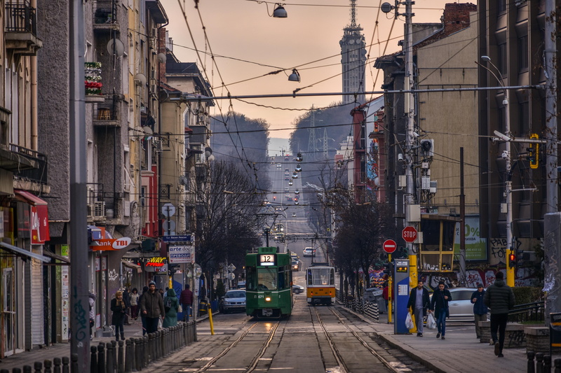 real people, building, architecture, 5K, street, electricity, built structure, city life, rail transportation, cable, the way forward, railroad track