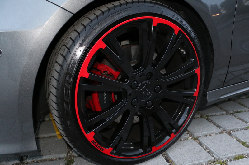 rubber, land vehicle, stationary, wheel, no people, circle, motor vehicle, wheels, close-up, mode of transportation, tire, geometric shape, city, braking system