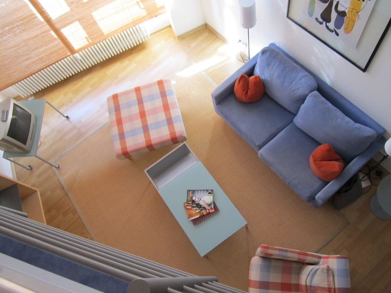 seat, coffee table, box, absence, city, white, gray, interior, table, indoor, lighting, crt, food, living room, tv, no people, europe, container, german