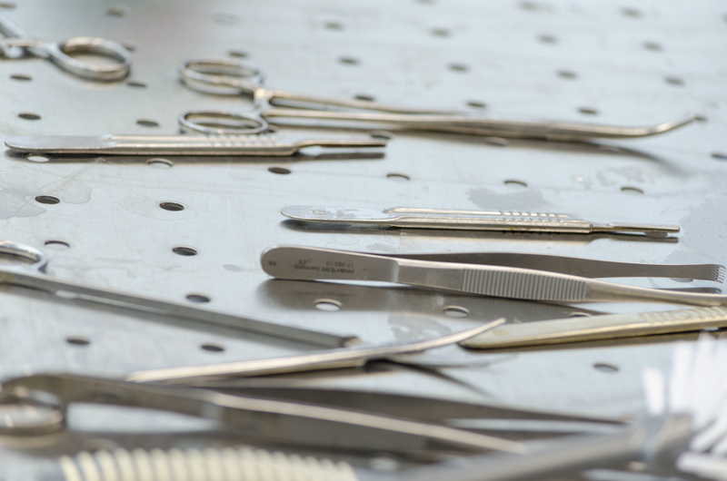 table, backgrounds, silver colored, medical science, table knife, no people, high angle view, manicurist, metal, fork, close-up, theater, steel, stainless