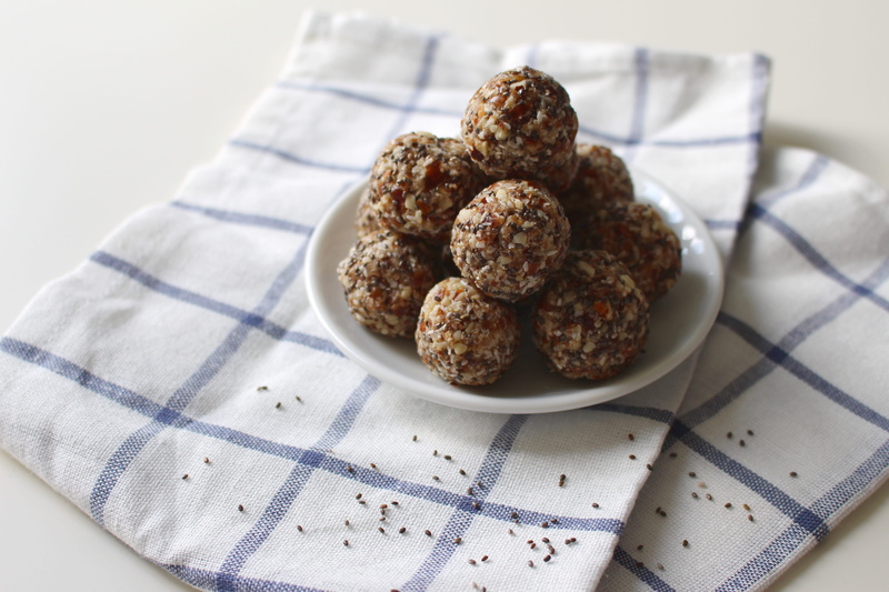 dried, baked, freshness, discs, tasty, dates, food, snack, vitamins, close-up, no people, dried fruits, vegetarian food, indulgence, sweetness, high angle view