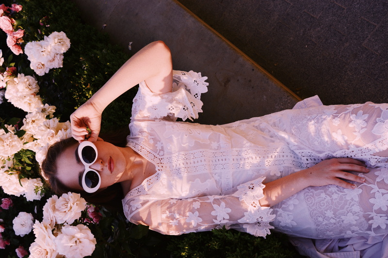 wedding, background, photo, life events, morning, white color, women, wearing, real people, flowering plant, top, redhead, shade, glass, sun