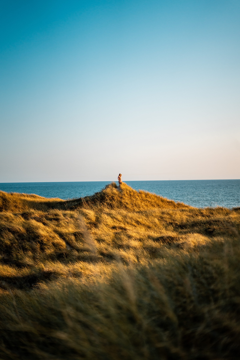 5K, scenics - nature, nature, outdoors, coast, ocean, horizon over water, lifestyles, landscape, grass, field, tranquility, holiday, denmark