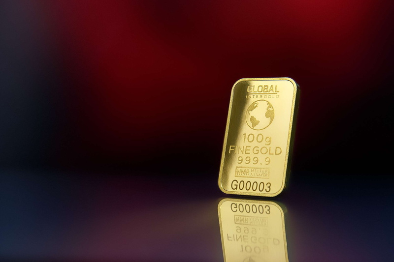 design, dark, expense, copy space, reflection, indoors, gold, luxury, conceptual, economy, gold bar, exchange rate, studio shot, yellow, western script