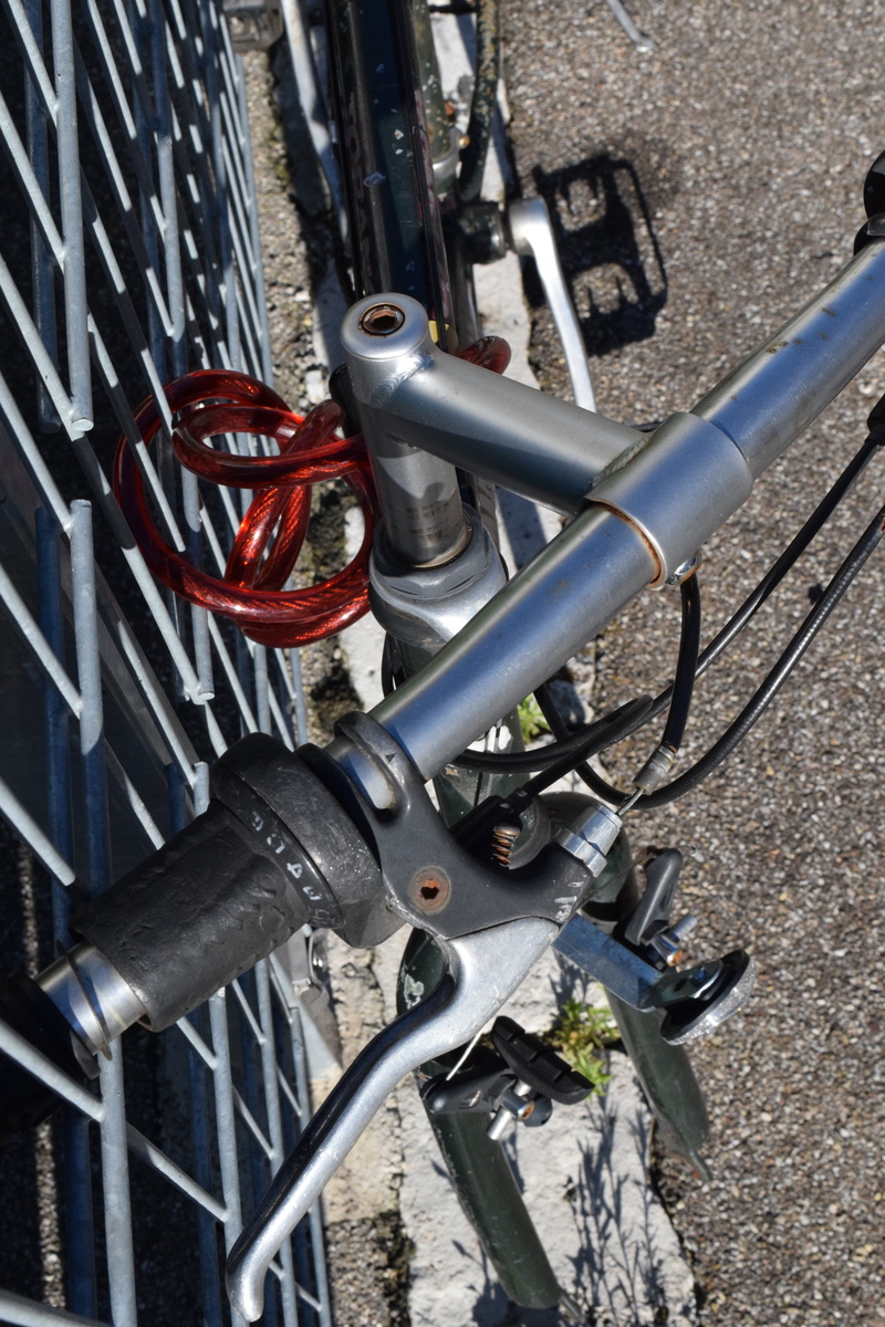 travel, fuel and power generation, bicycle, silver colored, red, transportation, bicycle frames, street, 5K, gasoline, close-up, wheel, day, no people