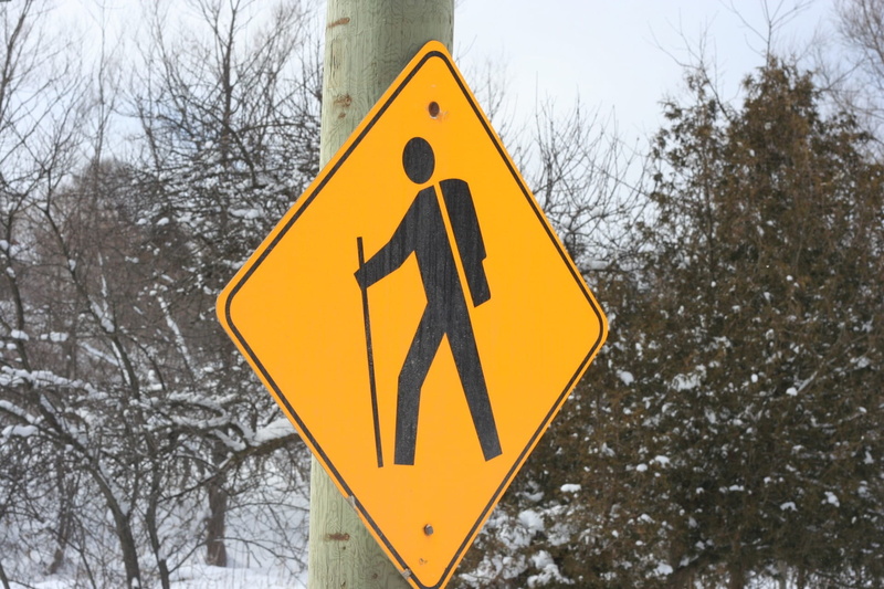 plant, way, danger, male likeness, notice, pole, representation, information sign, Roadsign, information, 1080P, nature, warning sign, Hiker, tree, symbol